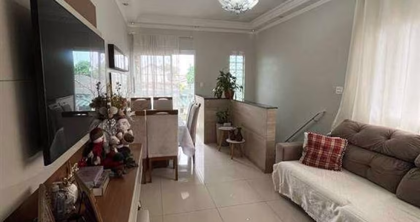 SOBREPOSTA BAIXA COM SACADA E EM ÓTIMO LOCAL DA VILA NOVA EM CUBATÃO - VENDE COM OS PLANEJADOS!!