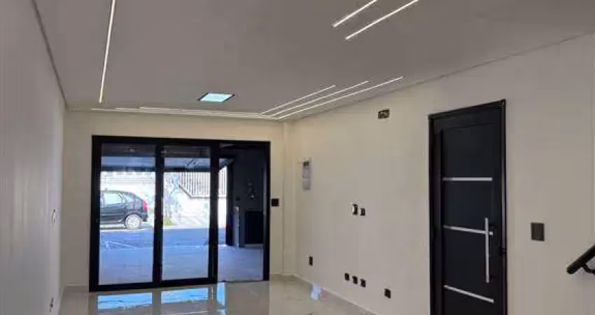 Sobrado triplex com fino acabamento - tudo de primeira - no boqueirão - próximo de todo o comércio!!