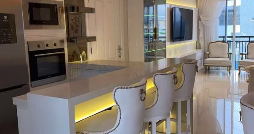 Apartamento para Locação Anual no bairro Centro em Balneário Camboriú, 3 quartos sendo 3 suítes, 2 vagas, Mobiliado, 118 m² privativos,