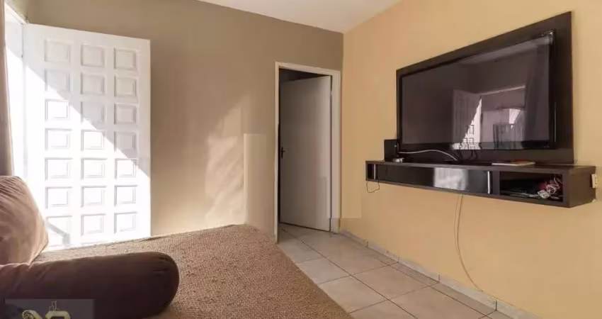 Casa para Venda em Taboão da Serra, Jardim Bontempo, 2 dormitórios, 2 banheiros, 2 vagas