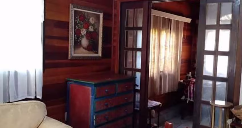 Casa para Venda em Campos do Jordão, Atalaia, 3 dormitórios, 2 suítes, 3 banheiros, 6 vagas