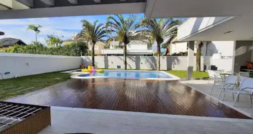 Casa com 7 dormitórios à venda, 900 m² por R$ 10.900.000,00 - Jurerê Internacional - Florianópolis/SC