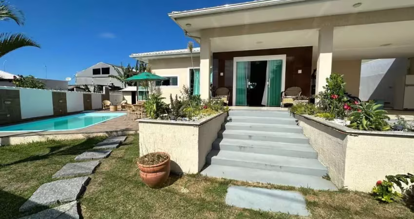 Casa no condomínio solar dos cantarinos com 3 dormitórios à venda, 180 m² por r$ 850.000 - são matheus - são pedro da aldeia/rj