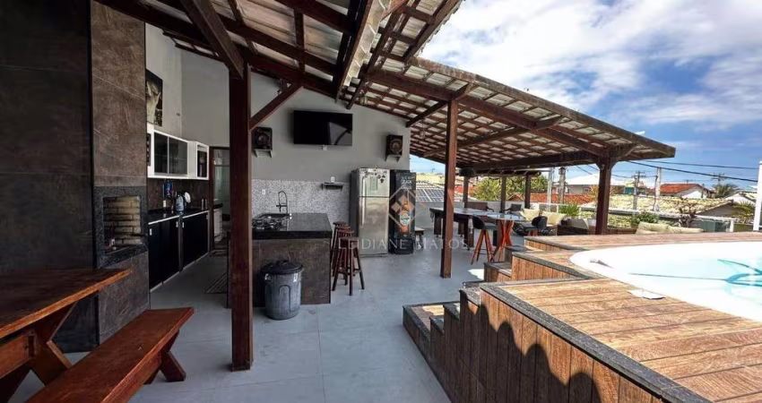 Casa no condomínio Cisne Branco com 3 dormitórios à venda, 195 m² por R$ 595.000 - Fluminense - São Pedro da Aldeia/RJ