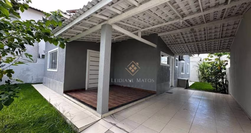 Casa no Solar dos Cantarinos com 3 dormitórios (1 suíte) à venda, 130 m² por R$ 490.000 - São Matheus - São Pedro da Aldeia/RJ