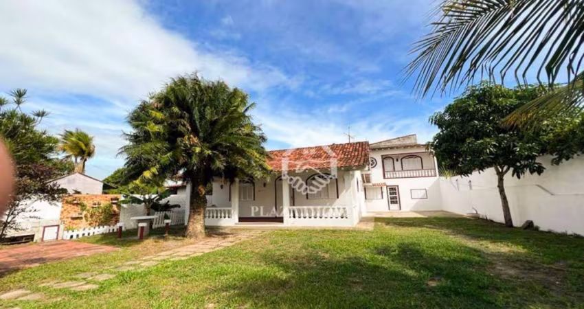 Casa com 4 dormitórios para alugar, 200 m² por R$ 3.200,00/mês - Balneário - São Pedro da Aldeia/RJ