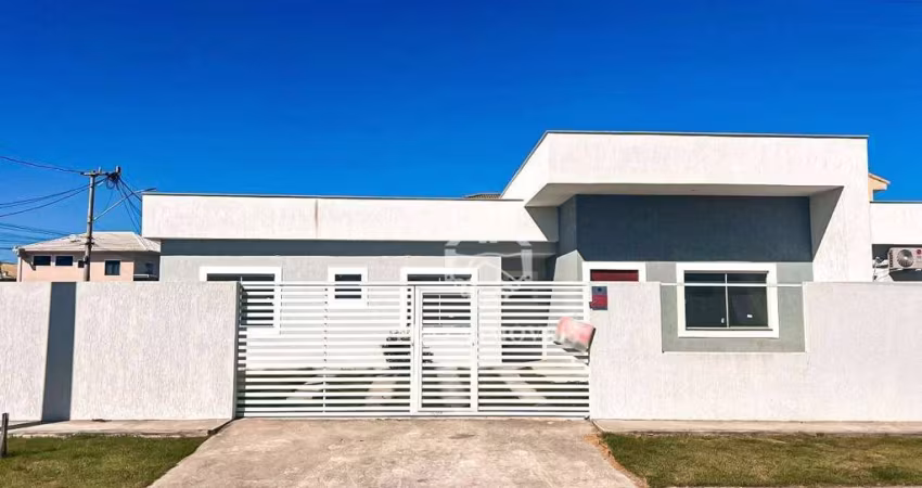 Casa com 3 dormitórios à venda, 104 m² por R$ 610.000,00 - Nova São Pedro - São Pedro da Aldeia/RJ
