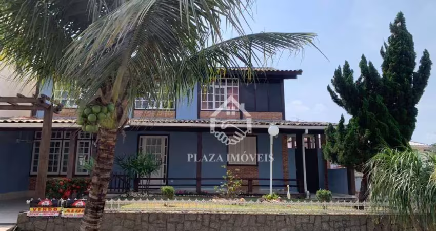 Casa com 4 dormitórios, 190 m² - venda por r$ 795.000 ou aluguel por r$ 4.545/mês - cond. portal das flores - balneário - são pedro da aldeia/rj
