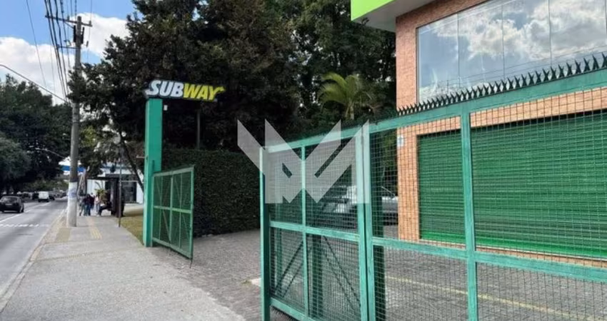 Prédio Comercial de 149 m² 2 banheiros para locação - Belém