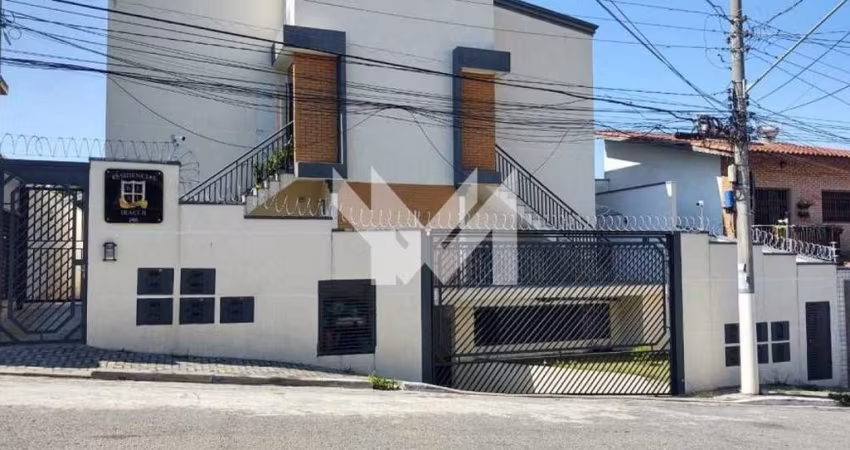 Casa de Condomínio para Venda com 42 m² com vaga de garagem