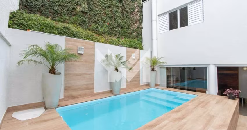 Sobrado de 435 m² 5 quartos e 7 banheiros sendo 5 suítes à Venda - Jardim Virgínia Bianca