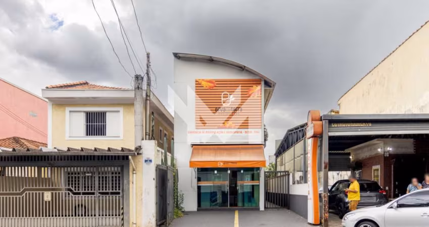 Prédio Comercial de 220 m², em Santana para locação