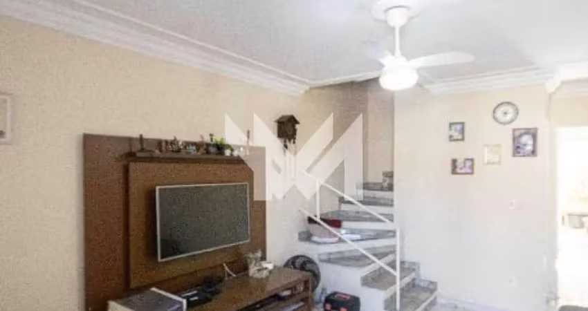 Sobrado de 77m² com 3 quartos e 2 vagas para venda na vila leonor