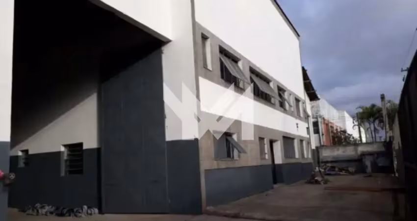 Galpão de 2.250m² com plataforma para locação em guarulhos