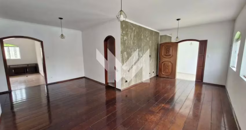 Sobrado à venda no jardim japão com 284m² construídos amplo, completo e funcional