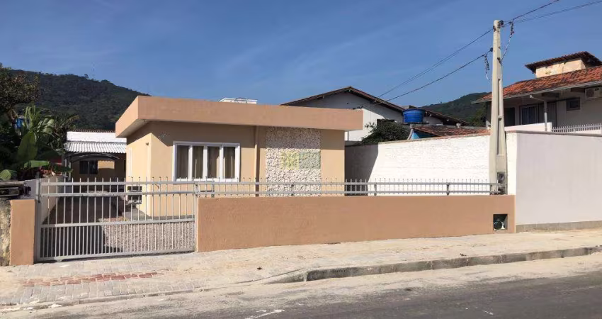 Casa - Porto Belo SC