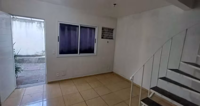 Casa duplex para venda em rio de janeiro, praça seca, 2 dormitórios, 2 banheiros, 1 vaga
