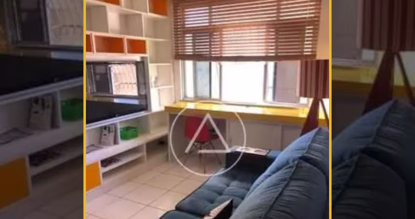 VENDO ÓTIMO APARTAMENTO MOBILIADO NO CENTRO DE MACAÉ