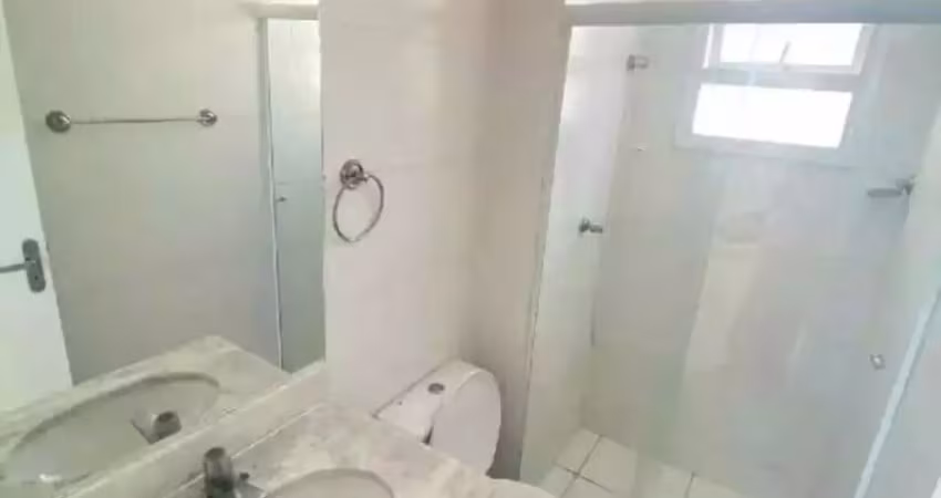 Alugo ótimo apartamento com 3 dormitórios na glória em macaé