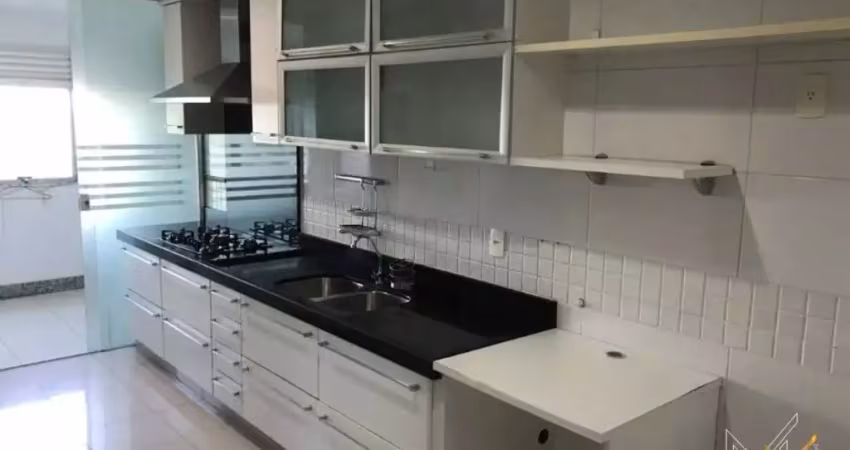 Vendo lindo apartamento com 3 quartos e 3 banheirtos  na glória em macaé