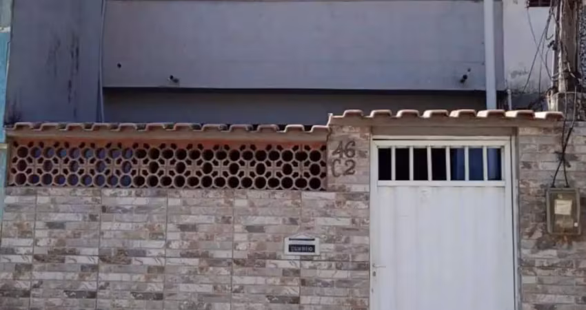 Vendo ótima casa duplex com 3 dormitórios no aeroporto em macaé