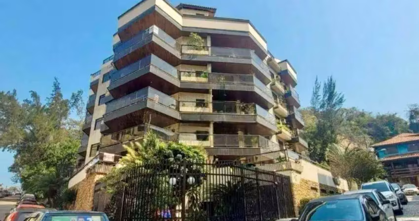 Vendo apartamento espetacular com 5 dormitórios em imbetiba em macaé