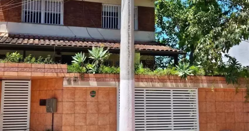 Vendo maravilhosa casa com 4 dormitórios no pecado em macaé