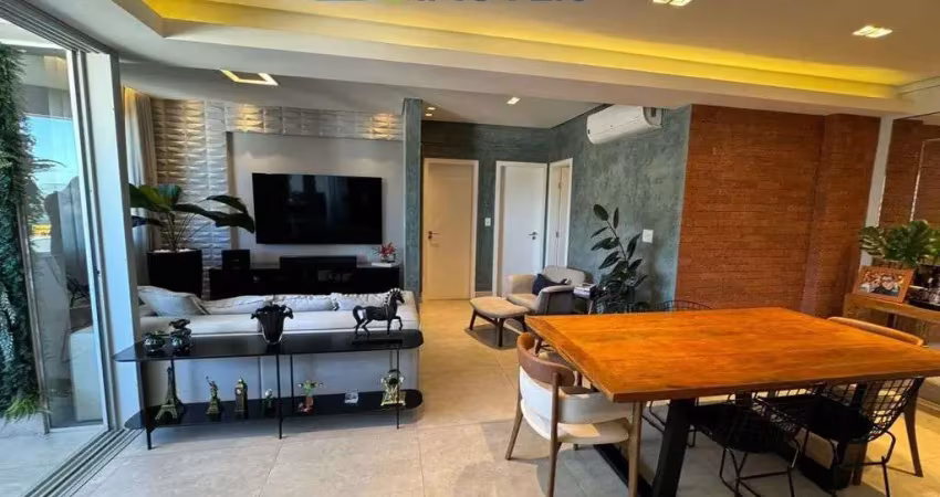Apartamento alto padrão com vista exclusiva para o pico da ibituruna