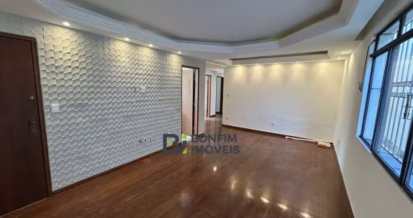 Apt primeiro andar, frente para rua, sol da manha, bairro n. s das graças
