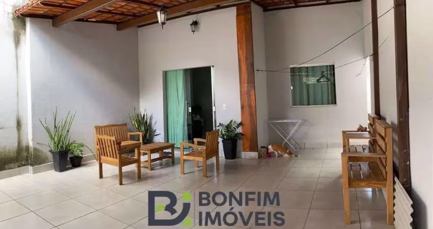 Casa com 3 quartos à venda no Altinópolis, Governador Valadares 