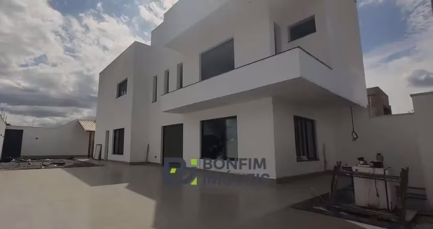 Casa com 3 quartos à venda no Centro, Governador Valadares 