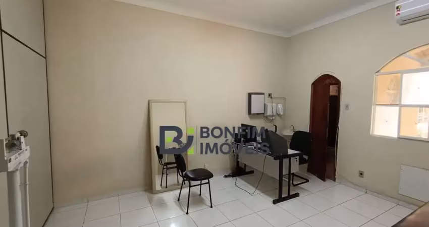 Casa comercial à venda no Centro, Governador Valadares 
