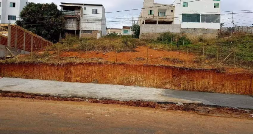 Lote de 373m² em ótima localização no bairro cidade nova!