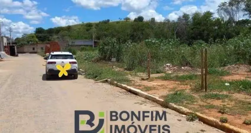 Terreno à venda no Jardins, Governador Valadares 