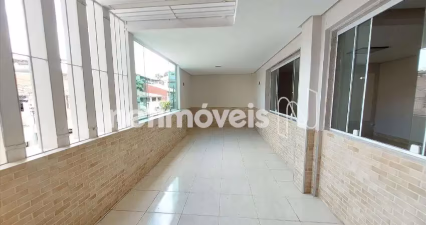 Linda e Ampla Casa Duplex Oportunidade Única