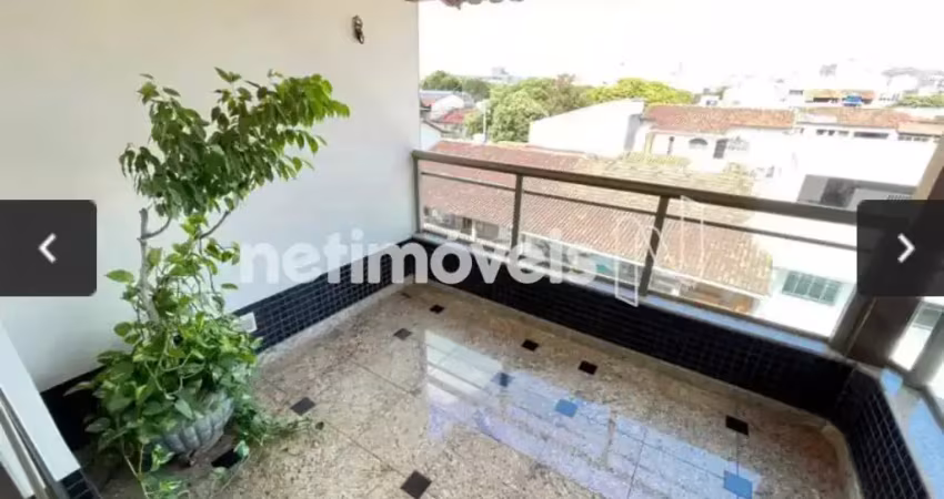 Linda e ampla casa triplex ótima localização oportunidade