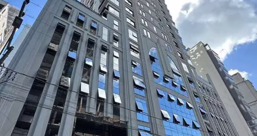 Flat com 1 quarto à venda na Rua 321, 356, Meia Praia, Itapema