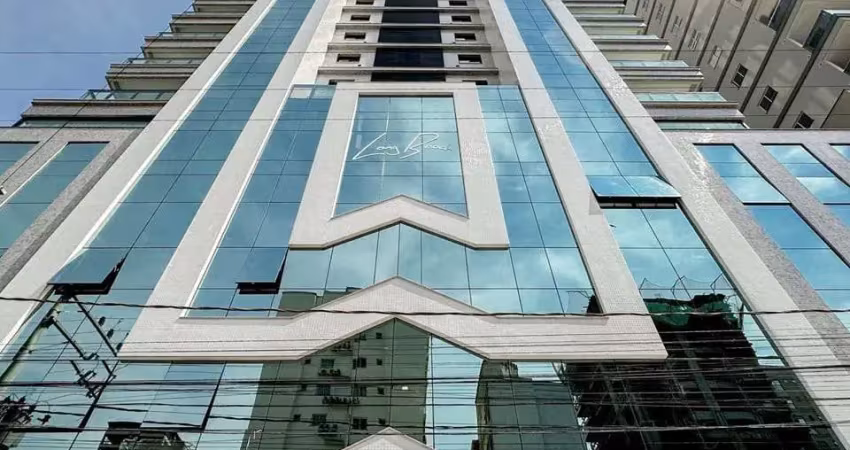 Apartamento com 3 quartos à venda na Rua 240, 506, Meia Praia, Itapema