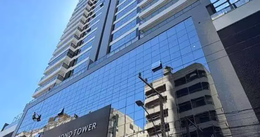 Apartamento com 4 quartos à venda na Rua 248, 55, Meia Praia, Itapema