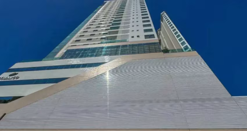 Apartamento com 4 quartos à venda na Rua 204, 35, Meia Praia, Itapema