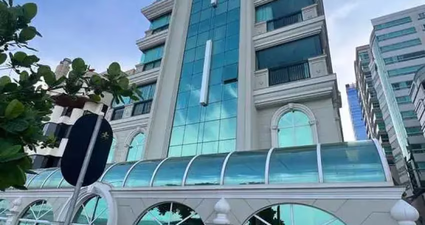 Apartamento com 4 quartos à venda na Rua 241, 35, Meia Praia, Itapema