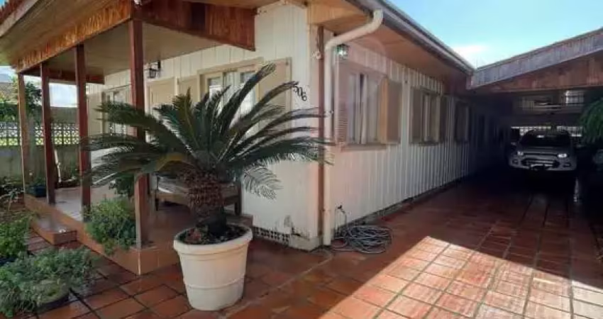 Casa com 3 quartos à venda na Rua 620, 506, Centro, Balneário Camboriú