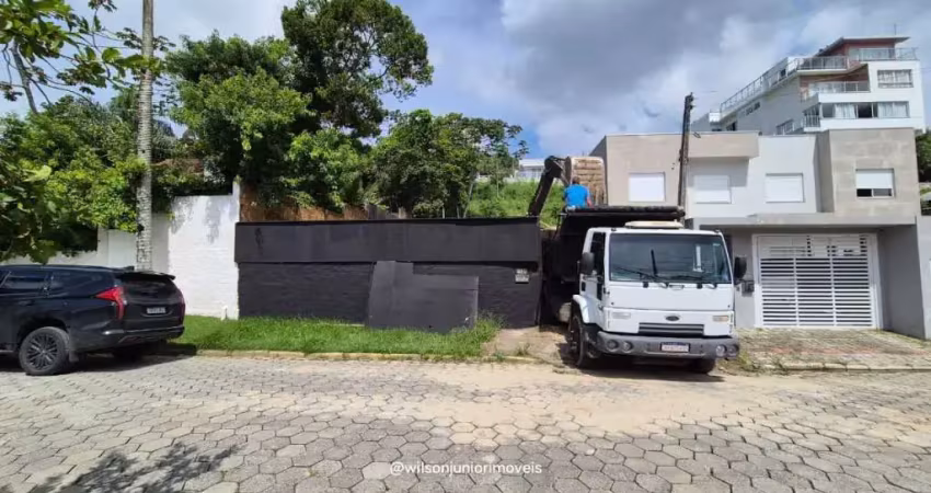 Terreno à venda na Rua Sebastião Gonçalves Filho, 323, Vila Nova, Porto Belo