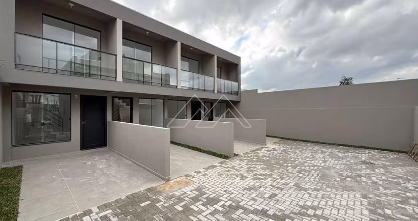 Sobrado à venda no bairro Alto Boqueirão - Curitiba/PR