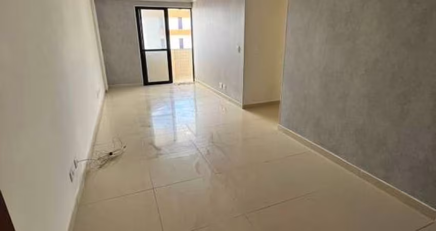 VENDO BELO APARTAMENTO NA AV NEGO TAMBAU BEM LOCALIZADO