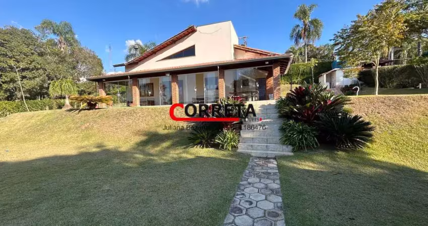 862 - CHÁCARA COM POMAR FORMADO E DESIGN SOFISTICADO EM CONDOMÍNIO FECHADO