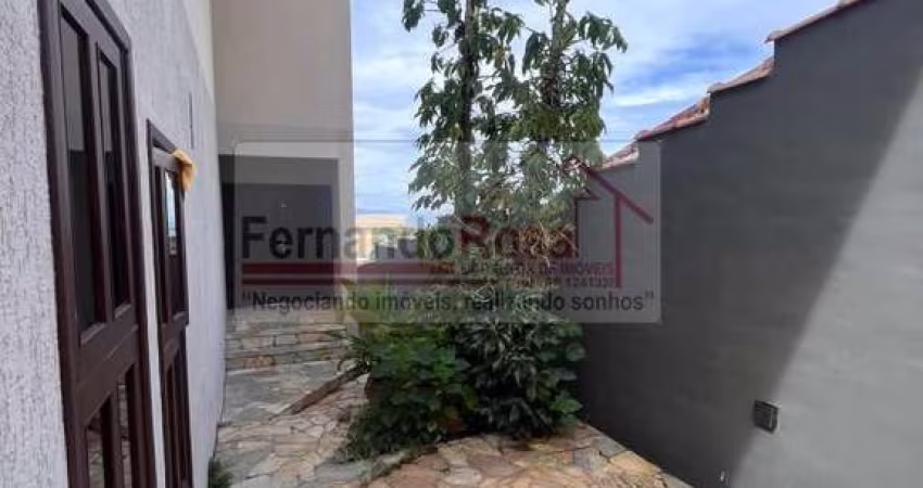 Casa para Venda em São Sebastião, Portal da Olaria, 3 dormitórios, 3 suítes, 5 banheiros, 2 vagas