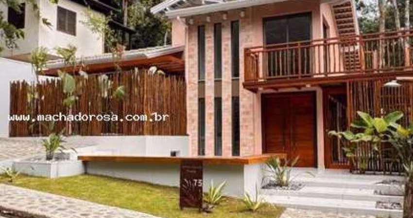 Casa em Condomínio para Venda em São Sebastião, Guaecá, 2 dormitórios, 2 suítes, 3 banheiros, 2 vagas