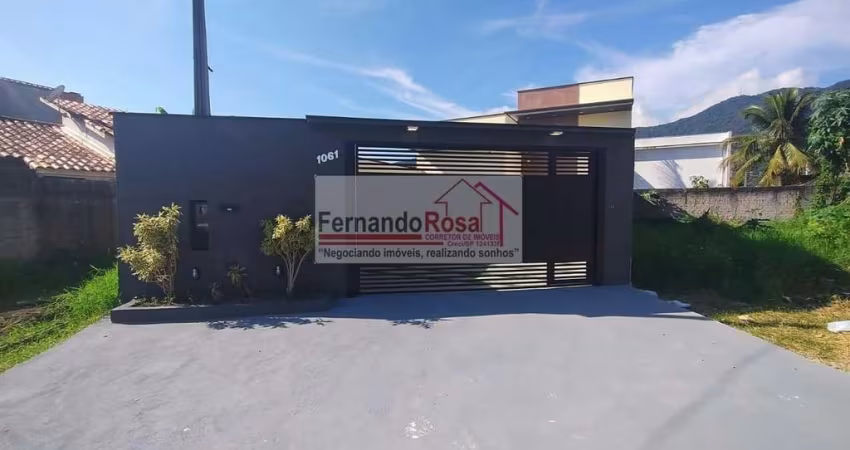 Casa para Venda em São Sebastião, Canto do Mar, 2 suítes, 2 banheiros, 2 vagas