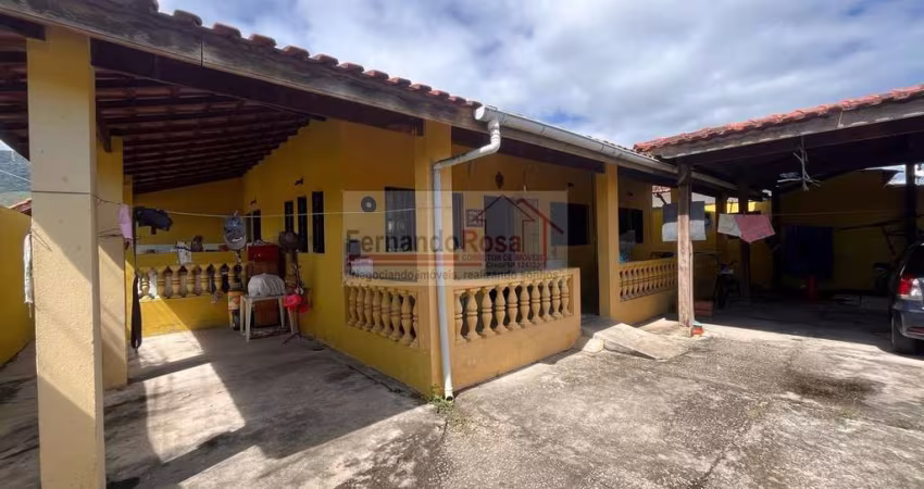 Casa para Venda em São Sebastião, Canto do Mar, 1 dormitório, 2 banheiros, 4 vagas